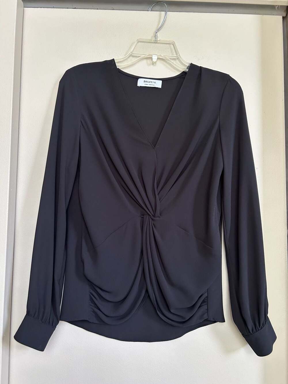 Bailey/44 Women's Black Long Sleeve V-Neck Twist Front Blouse